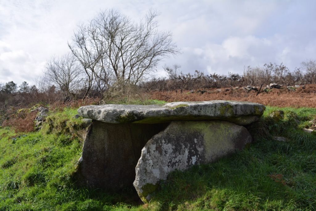 Ruta Dos Dolmens De Vimianzo Megalitismo En Costa Da Morte