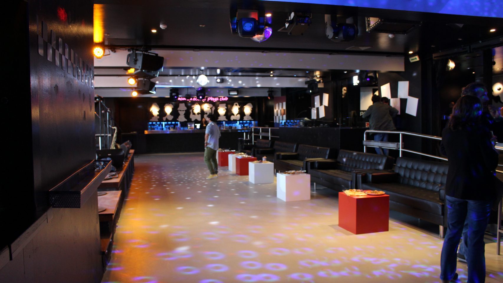 Interior de la discoteca Playa Club
