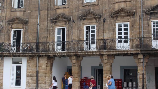 Fachada de La Mansión