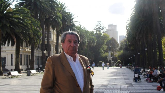 Francisco Vázquez, exalcalde de A Coruña, en los Jardines de Méndez Núñez