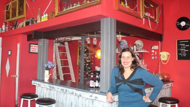Iria Castiñeiras, dueña del bar La Salita de Juegos 