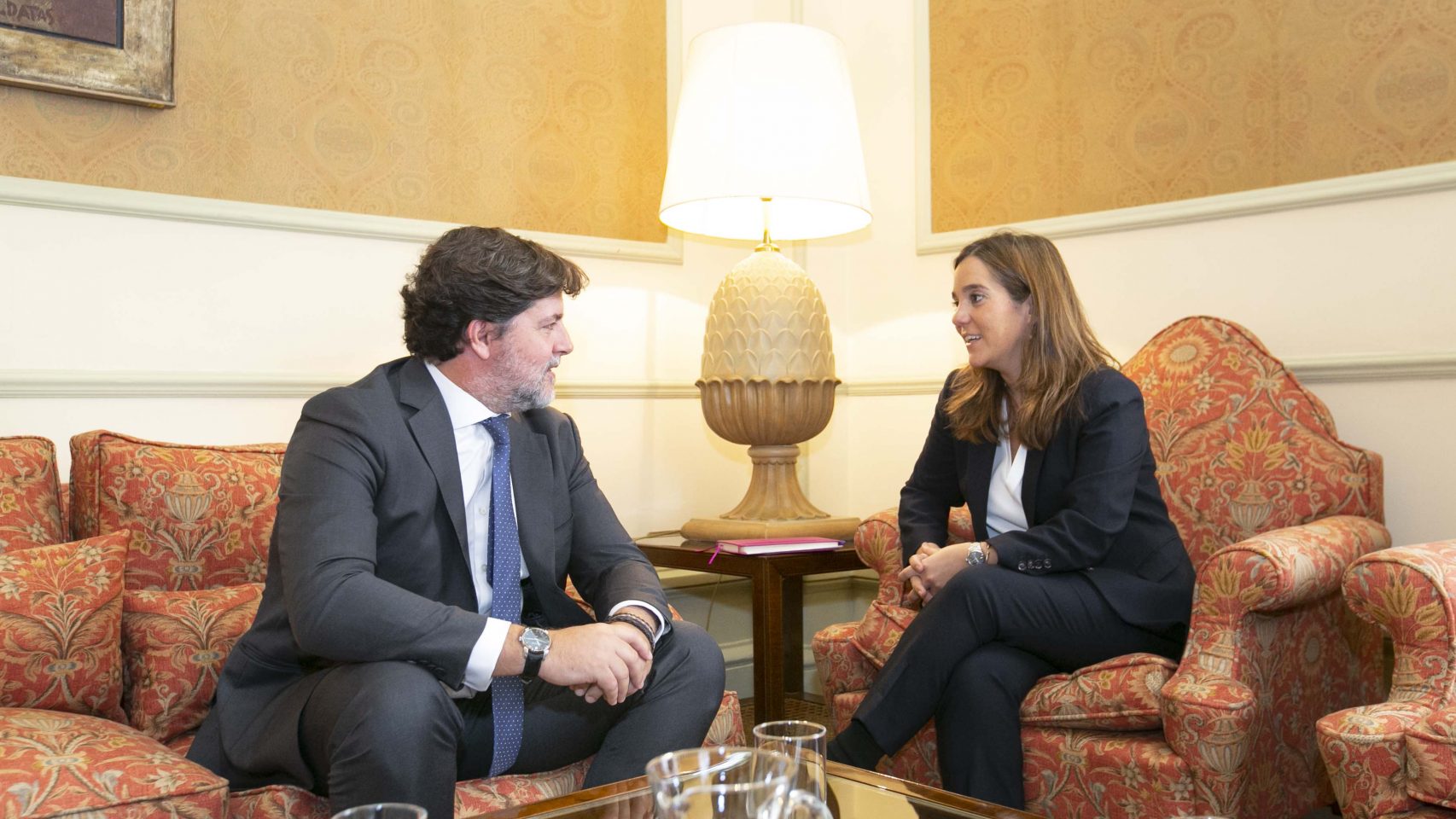 La alcaldesa de A Coruña con el presidente del Instituto Tecnológico de Galicia