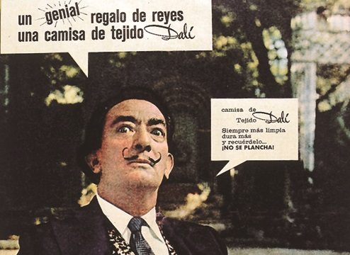 Salvador Dalí anunciando las camisas de Confecciones Regojo.