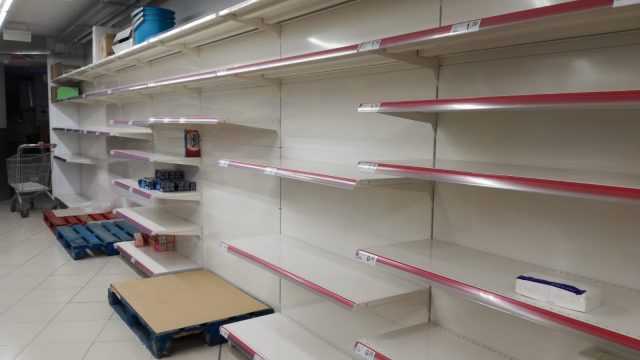 Supermercados vacíos