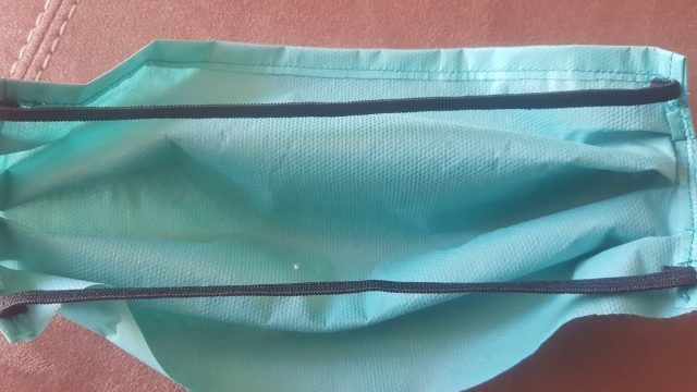 Una de las mascarillas fabricadas en los conventos de clausura