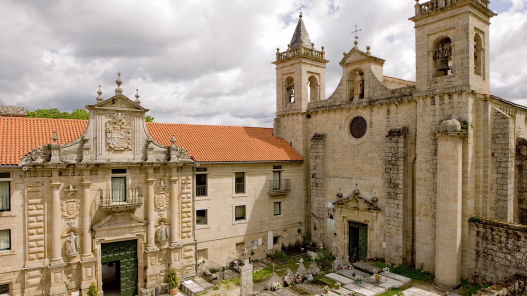 Imagen del Monasterio de Santo Estevo de Ribas de Sil en la Ribeira Sacra.