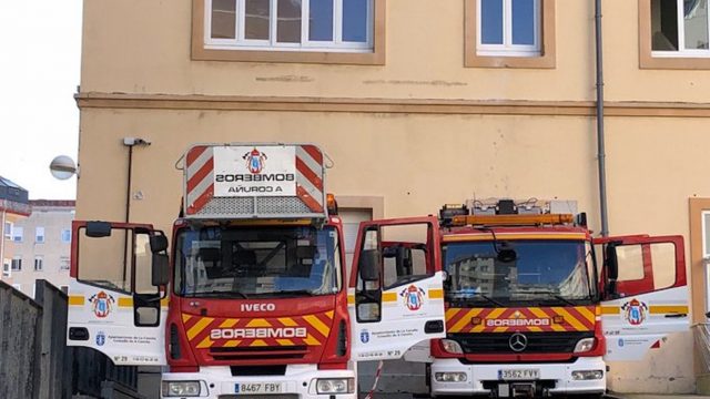 Imagen de archivo de vehículos de bomberos de A Coruña