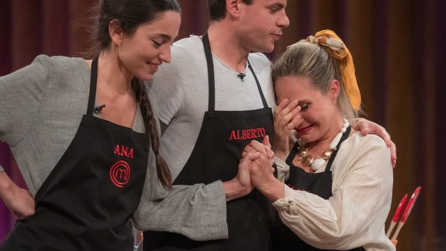 Sara Lúa, llorando en el momento de su expulsión.
