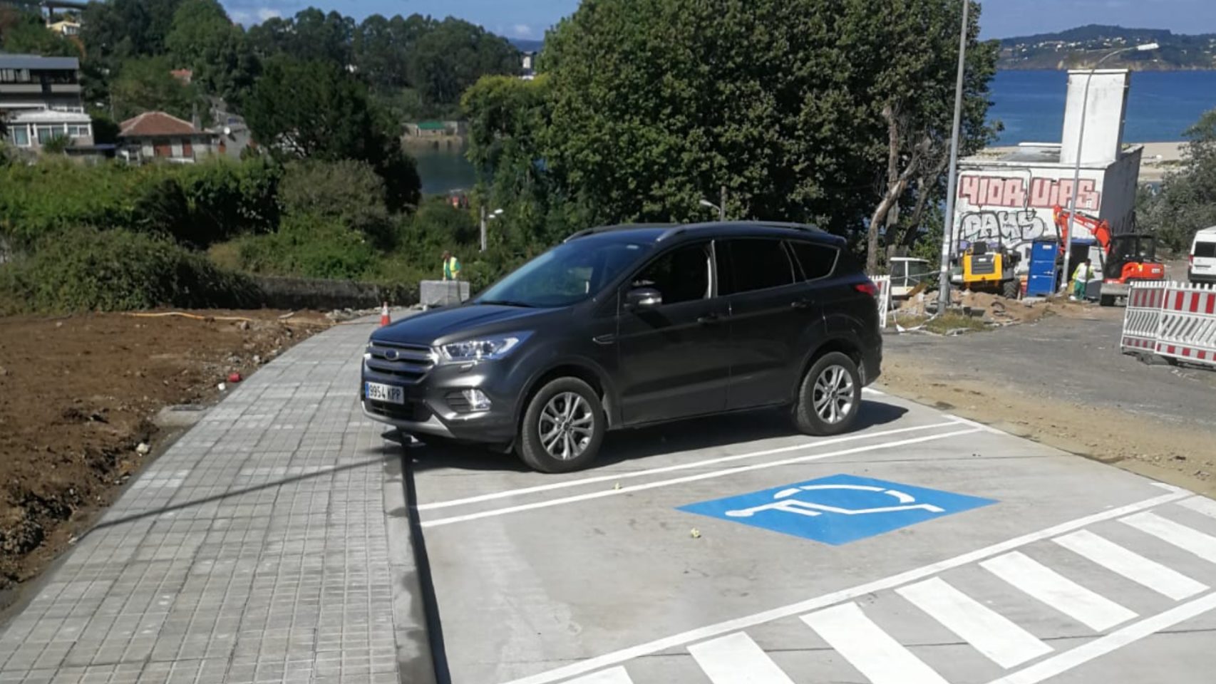 Nuevo aparcamiento en el Materno. 