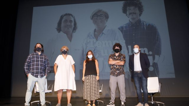 Presentación del programa cultural para apoyar la economía local