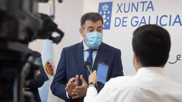 El conselleiro de Educación.