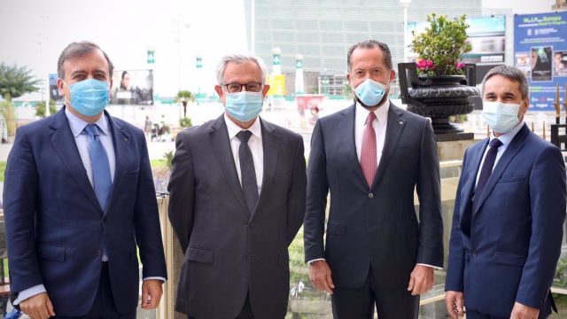El consejero delegado de Abanca, Francisco Botas, el CEO adjunto de Crédit Agricole, Xavier Musca, el presidente de Abanca, Juan Carlos Escotet Rodríguez y el presidente de Crédit Agricole Pyrénées Gascogne, Marc Didier.