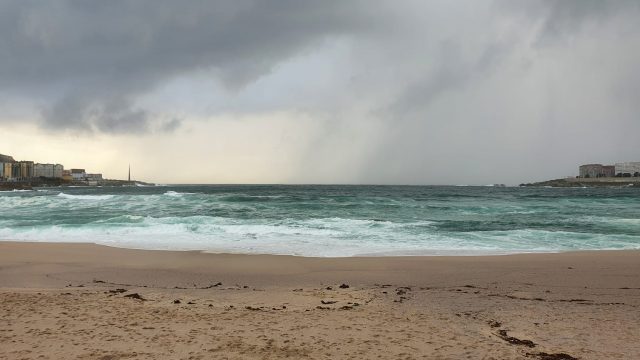 La playa coruñesa de Orzán.