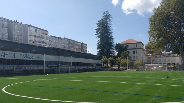 Colegio Apóstol Santiago de Vigo.