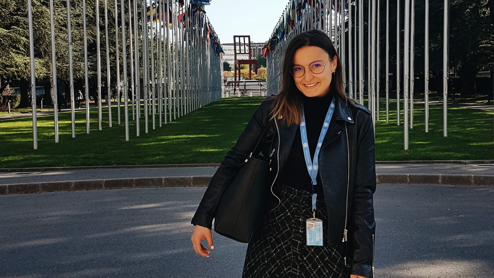 Irene Arto, ante la sede de la ONU en Ginebra (Suiza) en mayo de 2019