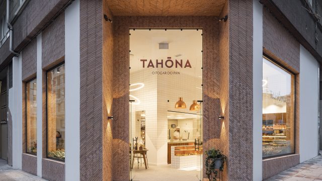 Nuevo local de la Tahona en Avenida de Gran Canaria.