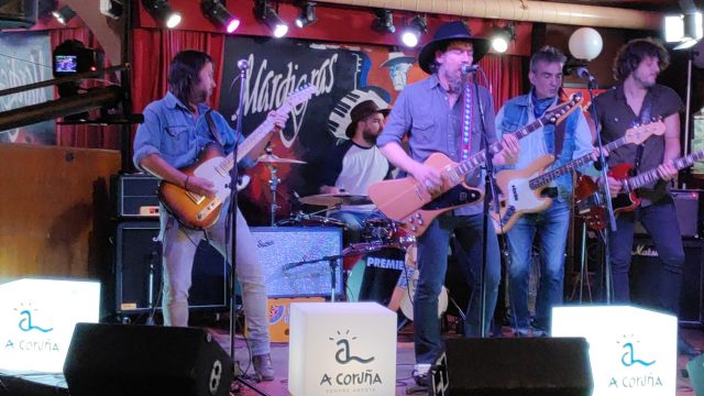 Concierto de Greasy Belly en el ciclo Salas Abertas.