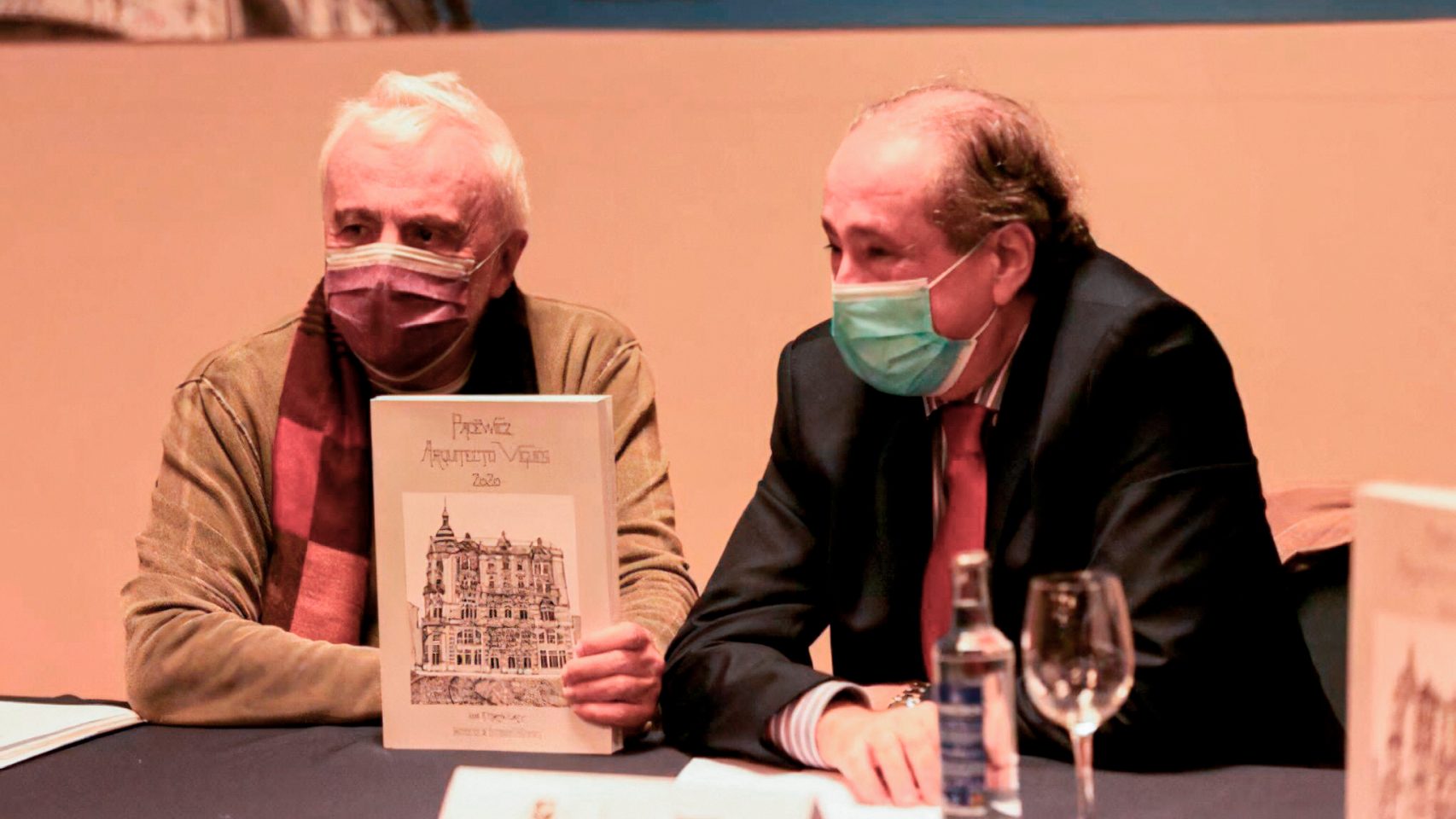 José A. Martín Curty y Carlos Príncipe durante la presentación del libro.