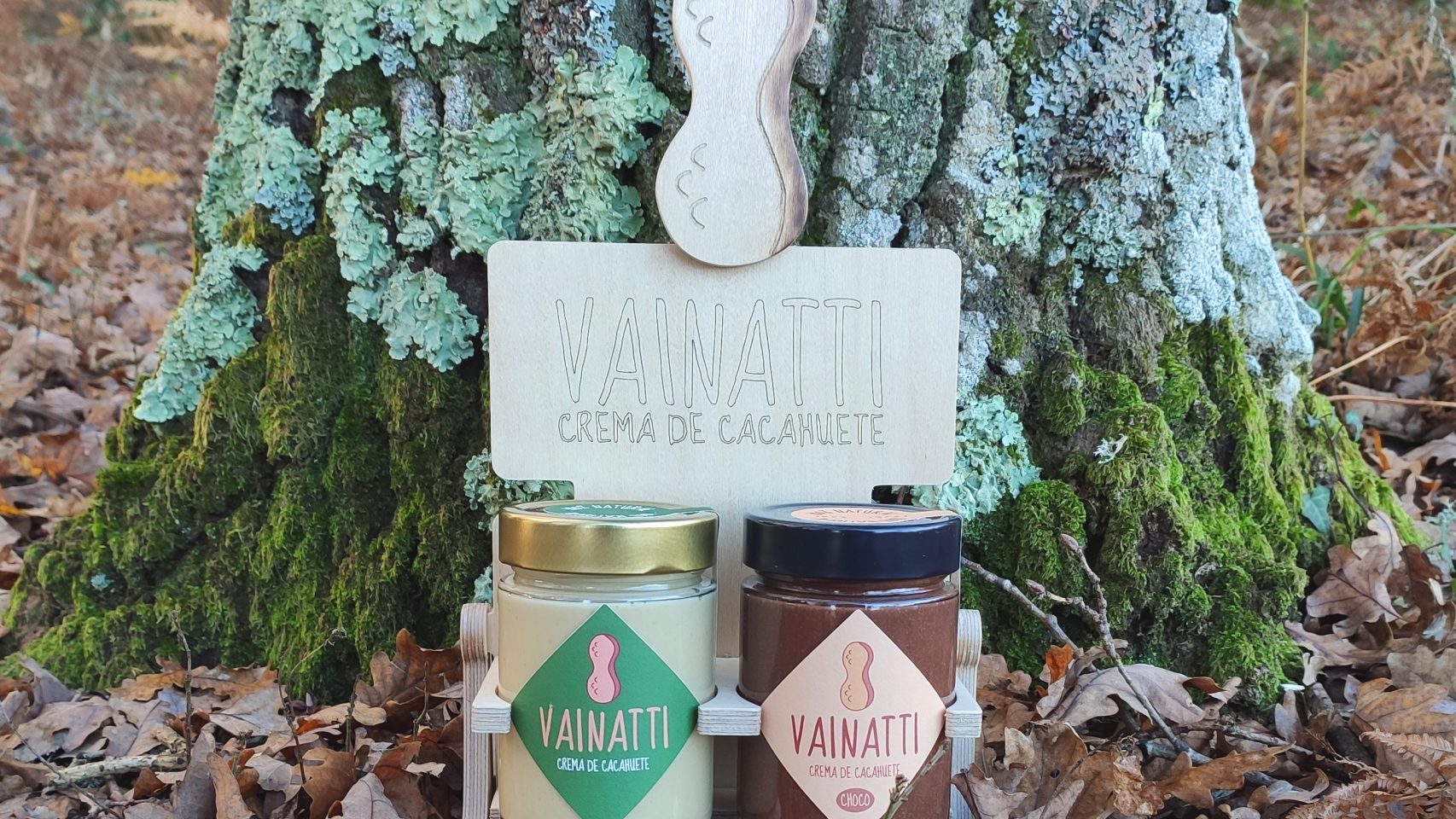 Las dos cremas de cacahuete de Vainatti, una con cacao.