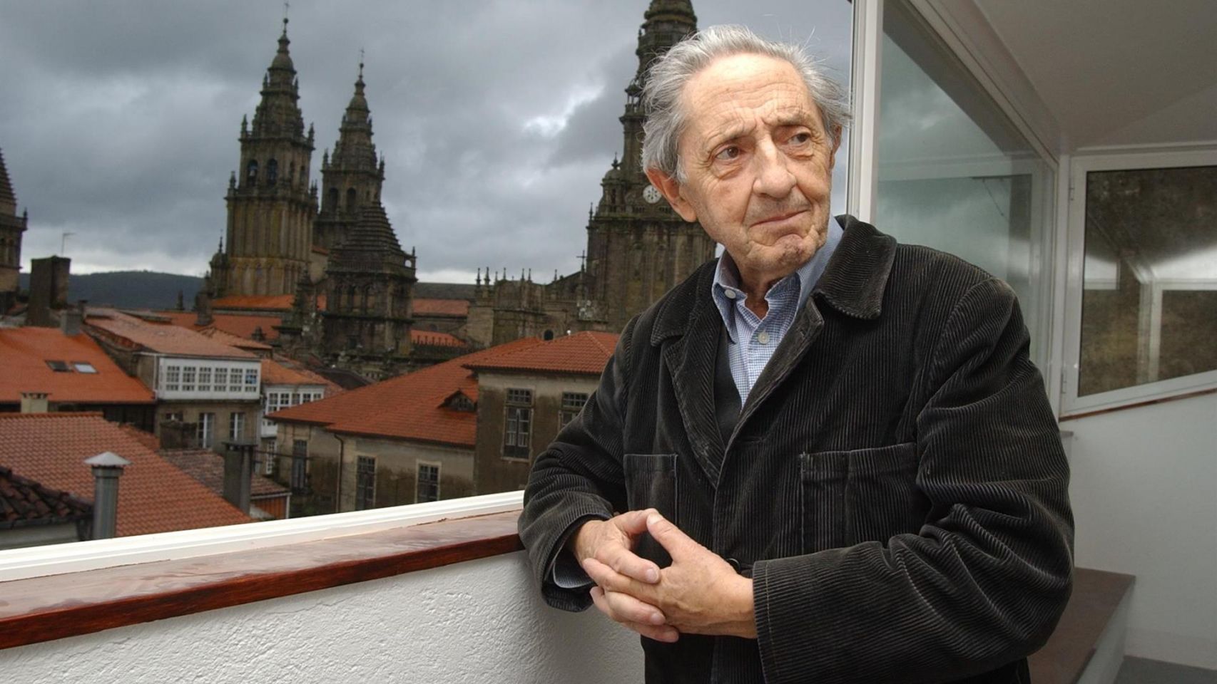 Isaac Díaz Pardo, intelectual y artista galleguista, pintor y escritor, en una foto de archivo.