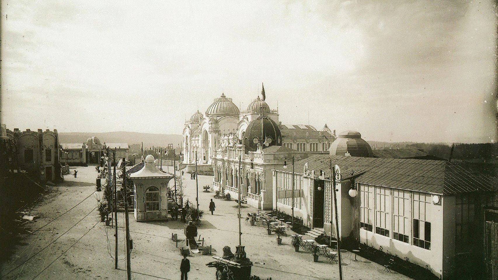 Vista general de los pabellones de la Exposición Regional Gallega de 1909.