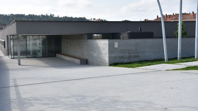 Exterior del Centro de Saúde do Milladoiro.
