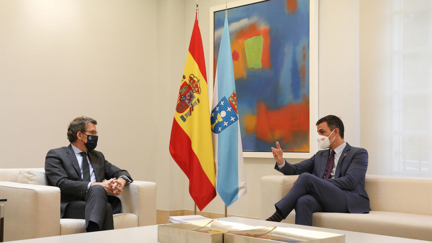 Reunión entre Núñez Feijóo y Pedro Sánchez.