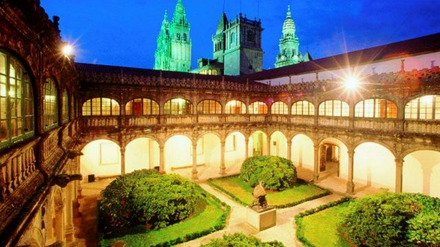 descuento coreano En el nombre El Pazo de Fonseca: la sede original de la Universidade de Santiago de  Compostela