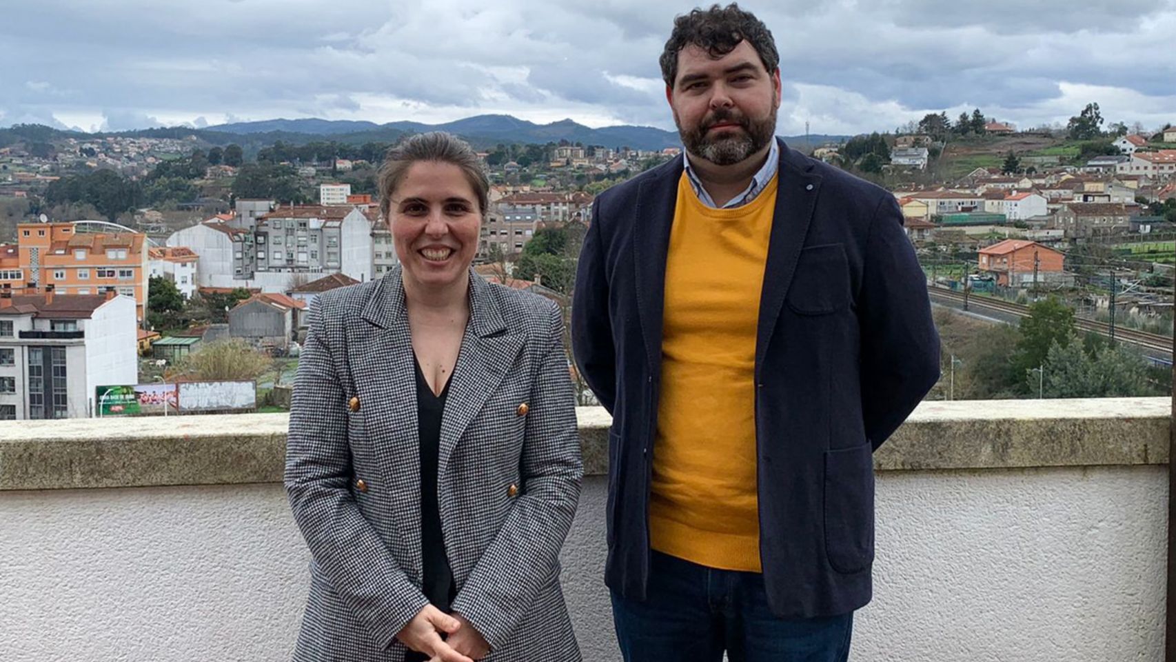 Los autores del estudio, Xabier Martínez Rolán (UVigo) y Teresa Piñeiro (Universidad de Coruña).