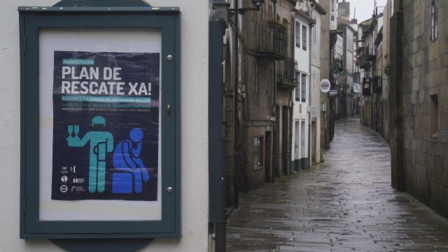 La Rúa do Franco de Santiago de Compostela, vacía por las restricciones por el coronavirus.