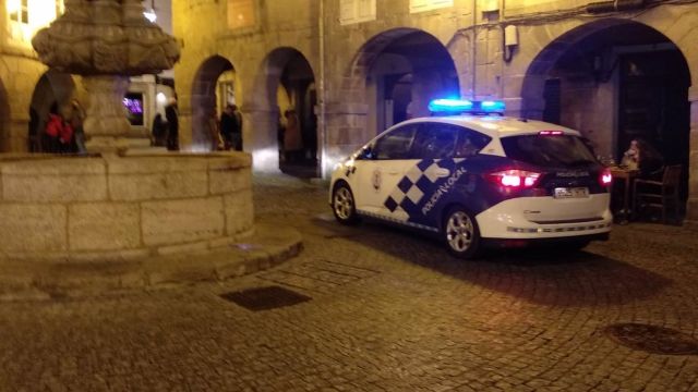 Imagen de archivo de un coche de la Policía Local de Lugo.