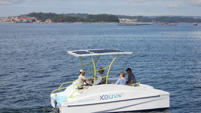 Barco eléctrico Xouva 4.90