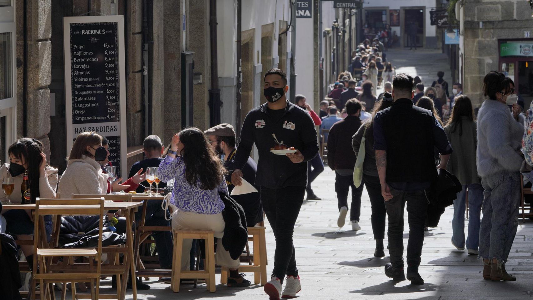 Terrazas de restaurantes en Santiago de Compostela. 
