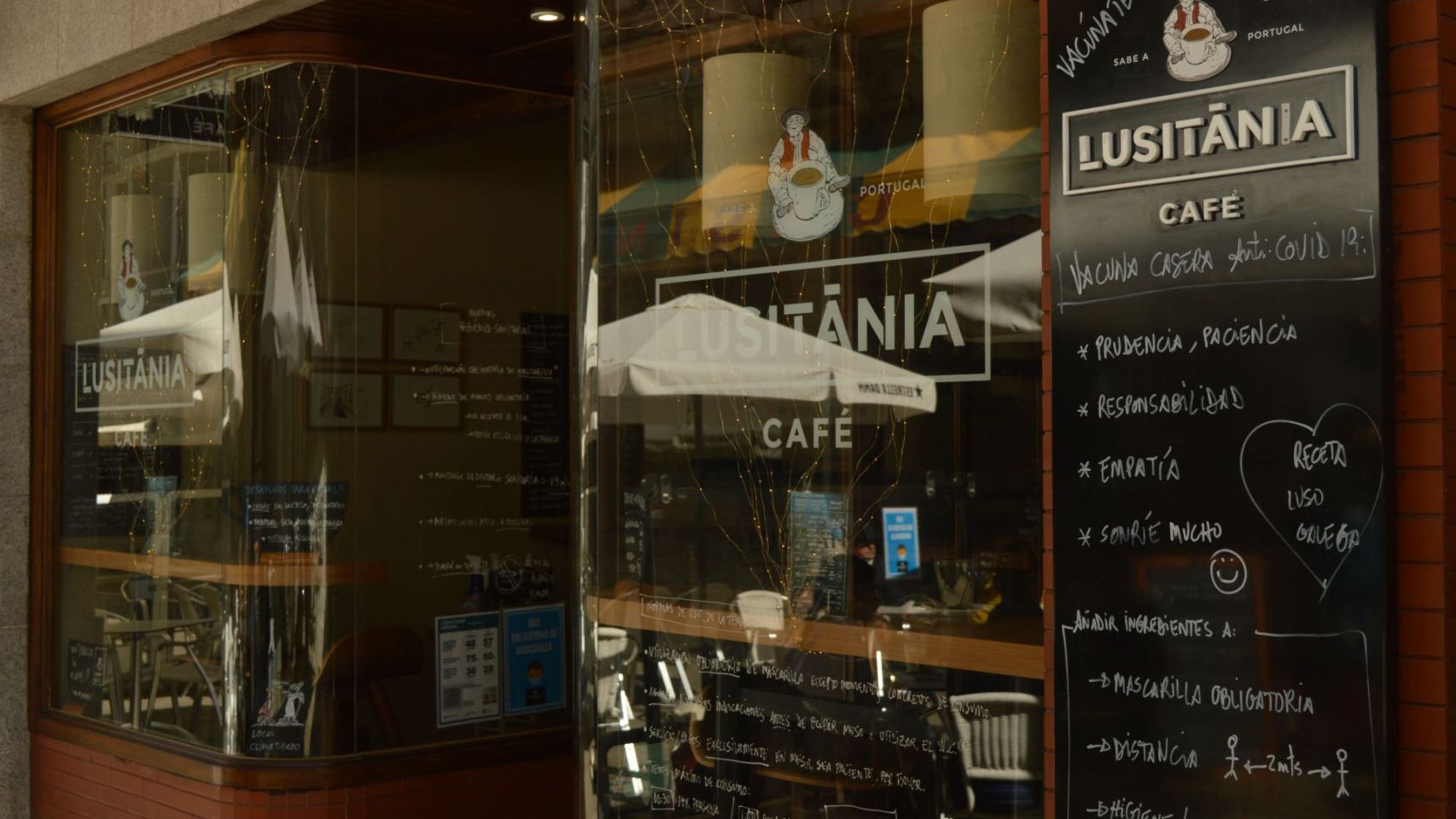 Lusitânia Café, situado la calle Real, 137, en Ferrol.