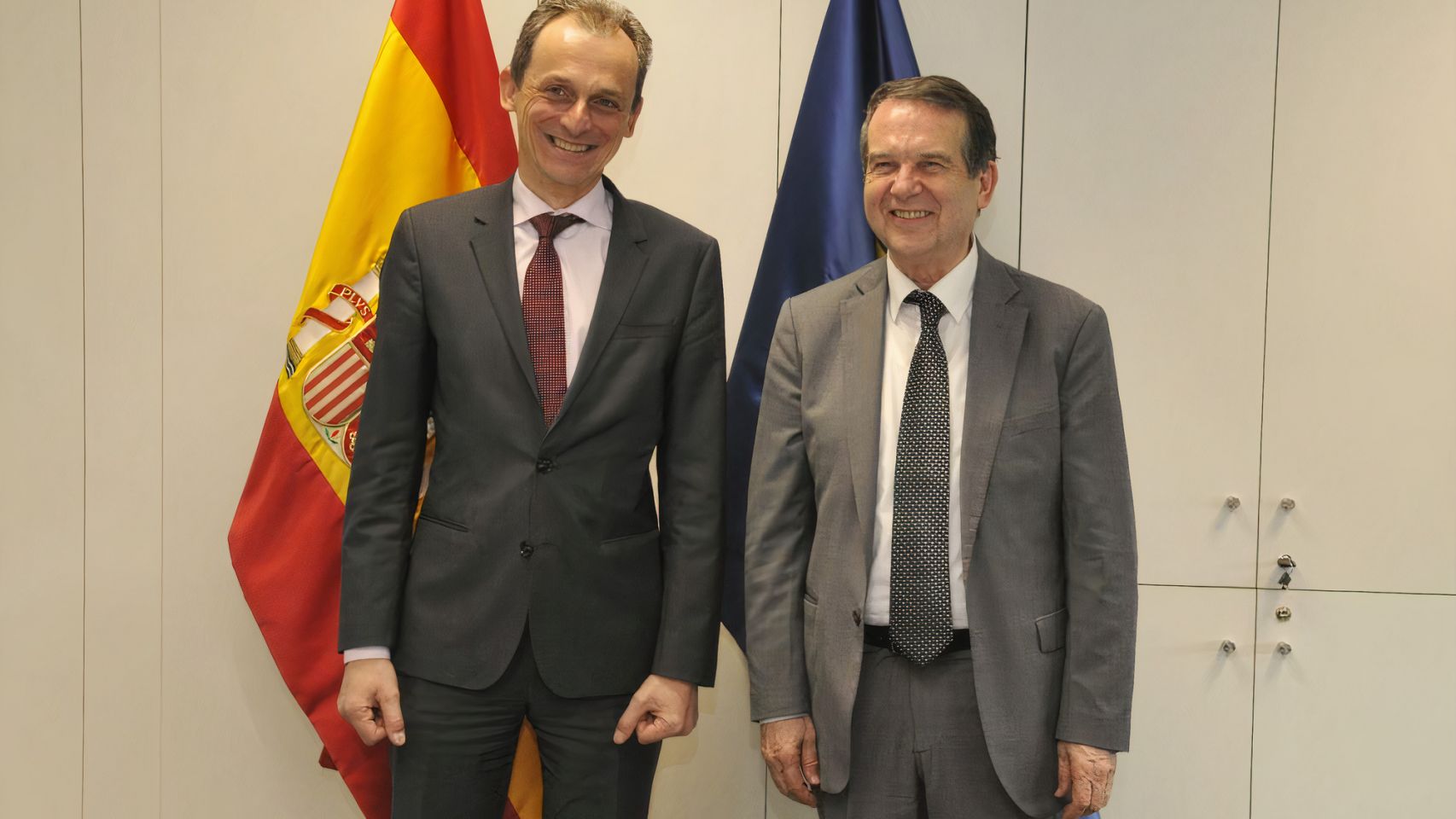 Abel Caballero y Pedro Duque durante un encuentro en marzo de 2020.