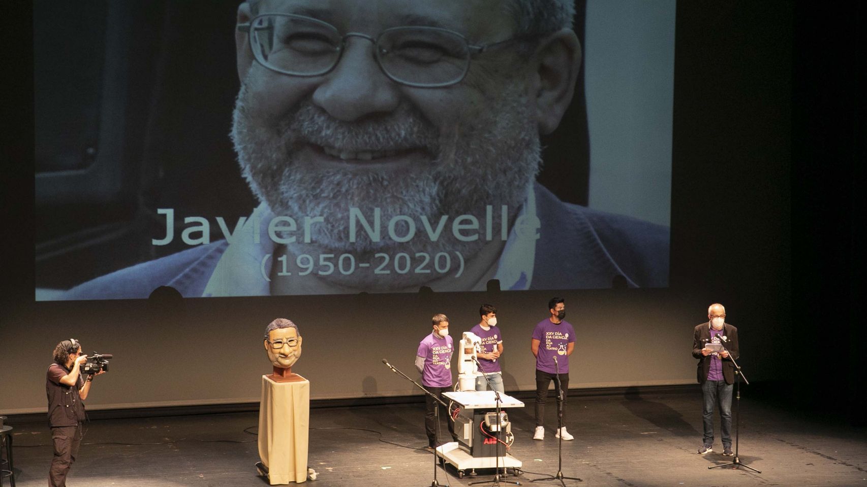El Día de la Ciencia en la calle se celebró el año pasado en el Teatro Colón de A Coruña.