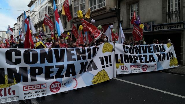 Manifestación de las trabajadoras de la limpieza en huelga.