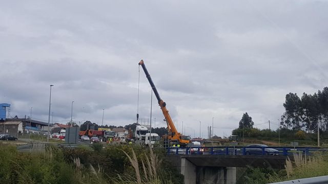 Accidente en la N-VI.