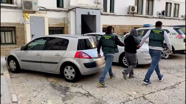 Tres detenidos por la Guardia Civil por hacer proselitismo del yihadismo en las cárceles
SOCIEDAD ESPAÑA EUROPA MADRID POLÍTICA
GUARDIA CIVIL