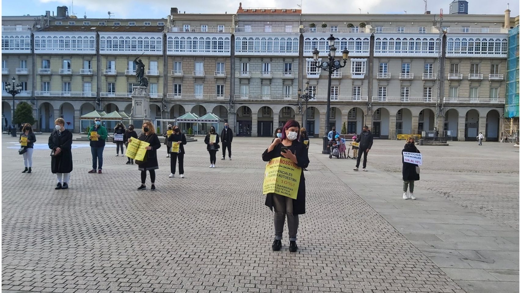 Protesta del sector de la peluquería en A Coruña.