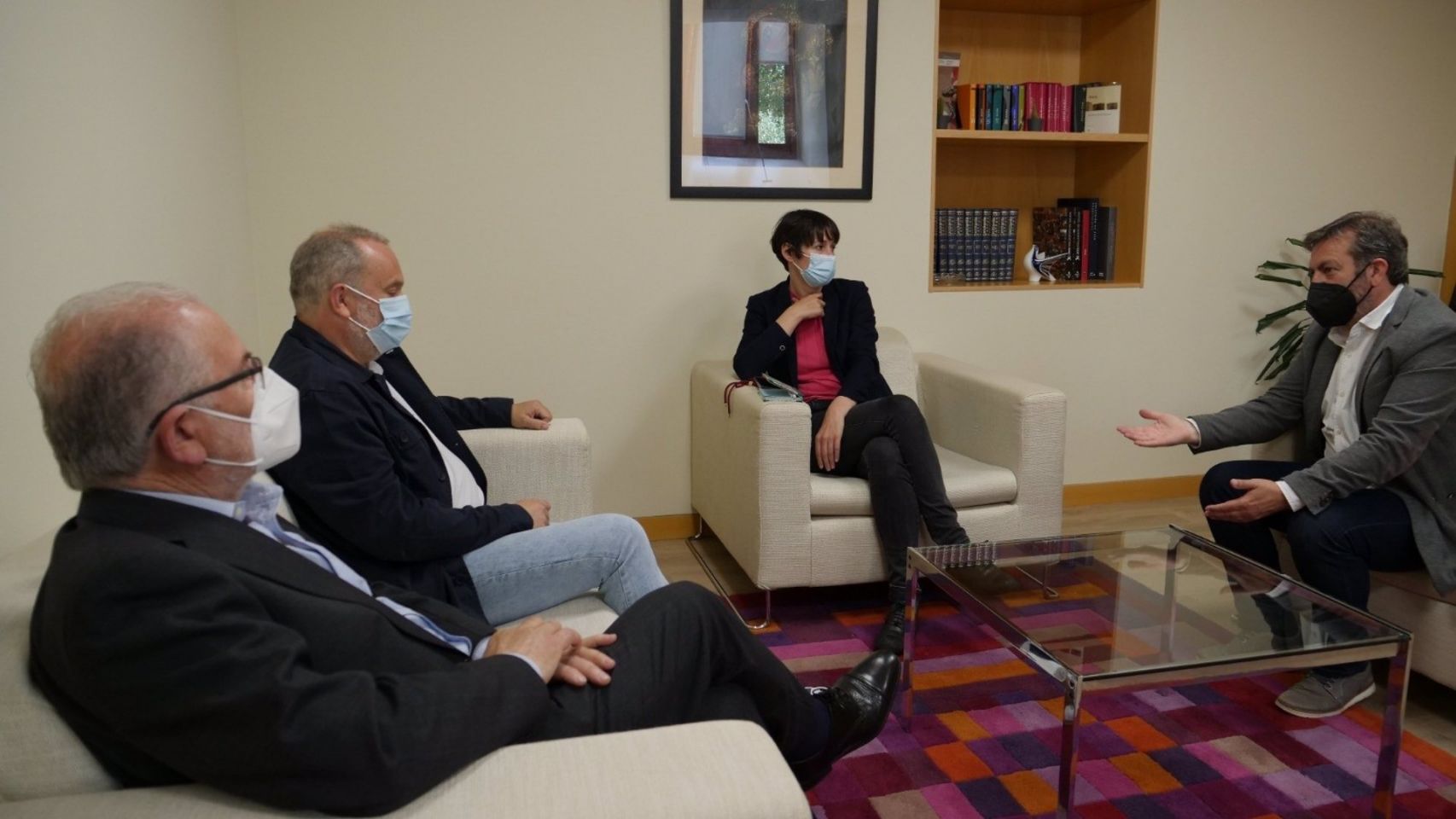 Reunión de Carlos Babío con la portavoz nacional del BNG, Ana Pontón, el diputado Luís Bará y el exalcalde de Sada Abel Soto.