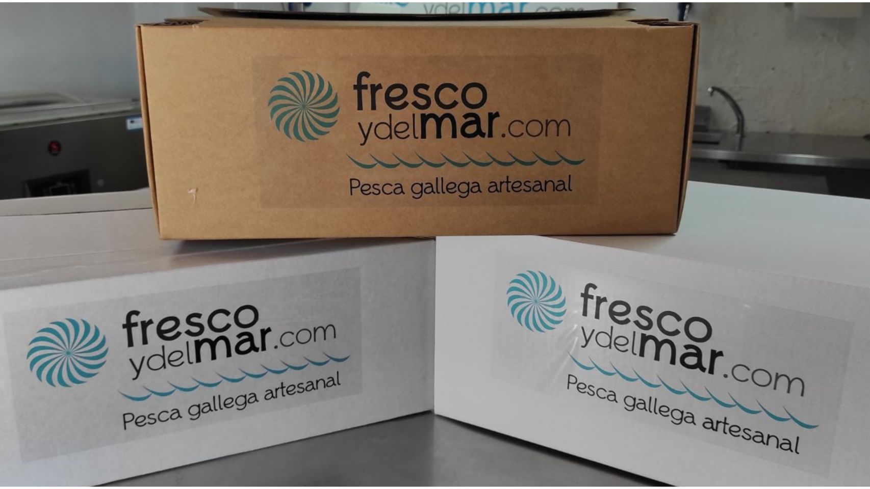 Packaging de cartón para pescado y marisco.