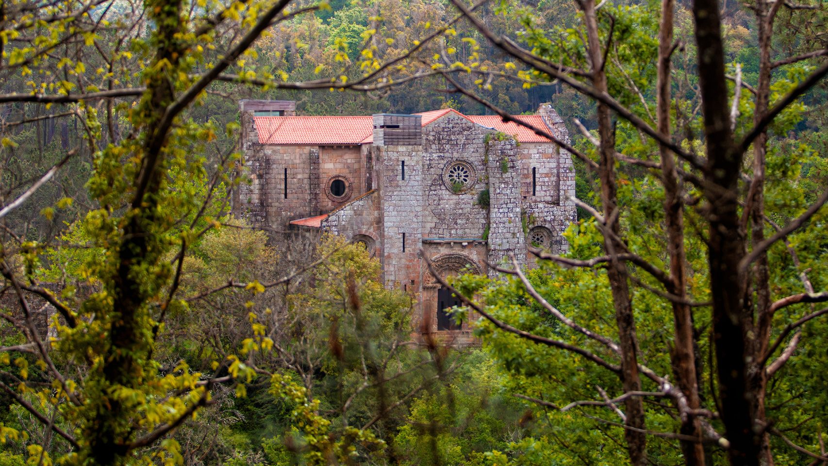 Monasterio de Carboeiro (Foto: turismo.gal)