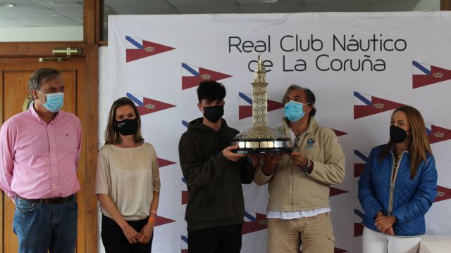 Jaime Miranda y Juan García Tizón, ganadores del 48 trofeo 'Ciudad de La Coruña' de Snipe
