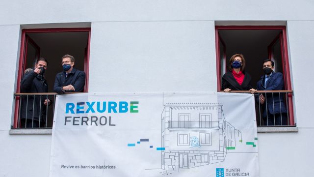 Inauguración vivienda 'Rexurbe' en Ferrol.
