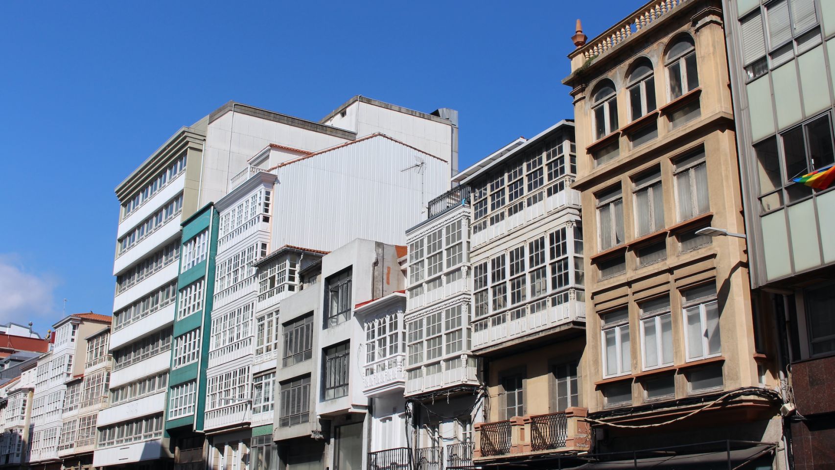 Edificios situados en la calle de San Andrés.