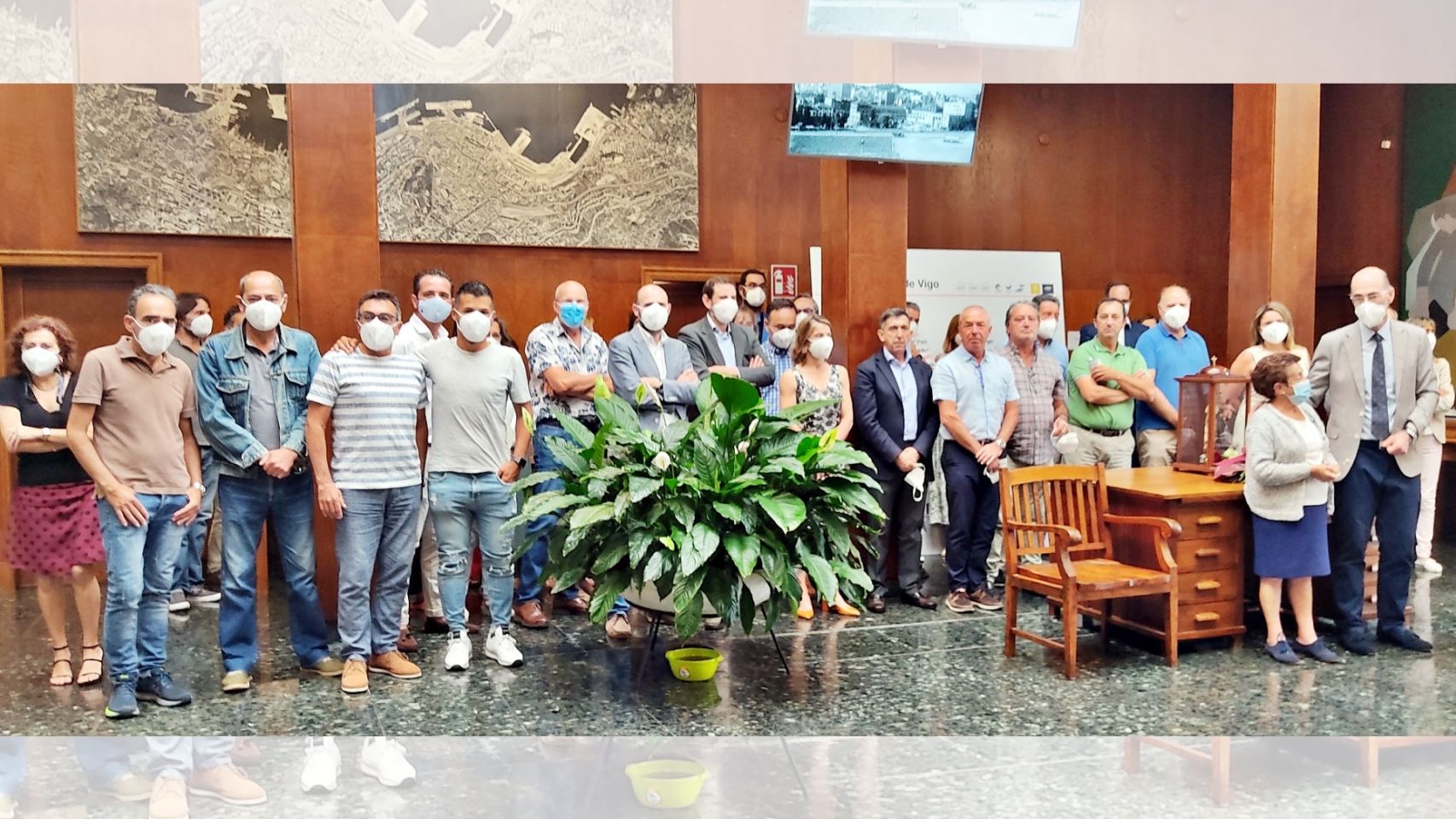 Imagen del homenaje a los trabajadores del Puerto Pesquero de Bouzas con motivo del Día del Carmen
