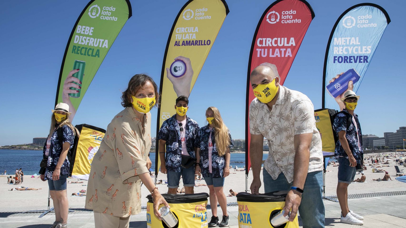 Presentación de la campaña en la playa coruñesa de Orzán