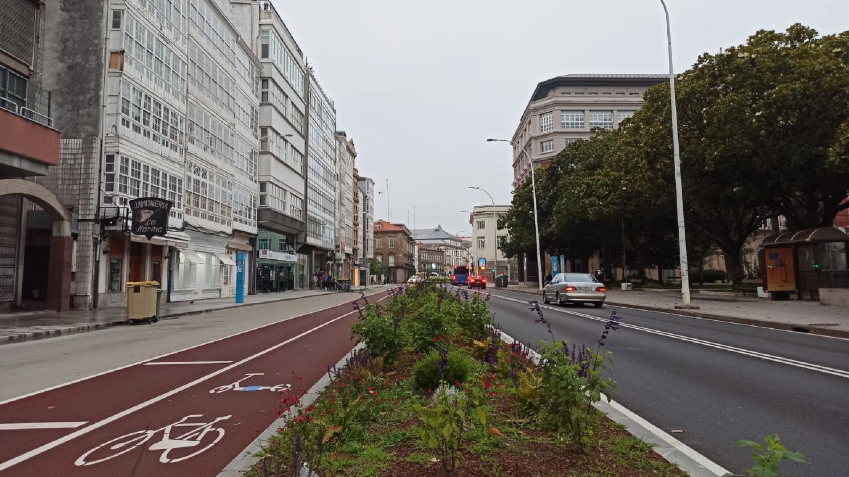 La avenida de la Marina de A Coruña en una foto de archivo.