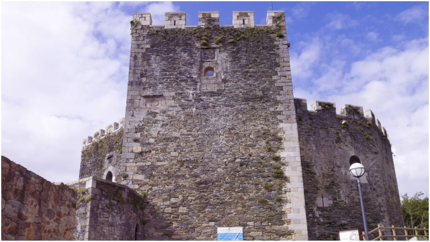 Castillo de Moeche.